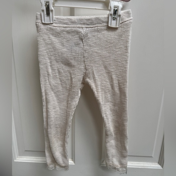 Old Navy 3T Cream Girls Waffle-Knit Leggings Pants with Lace Ankle - Picture 1 of 6